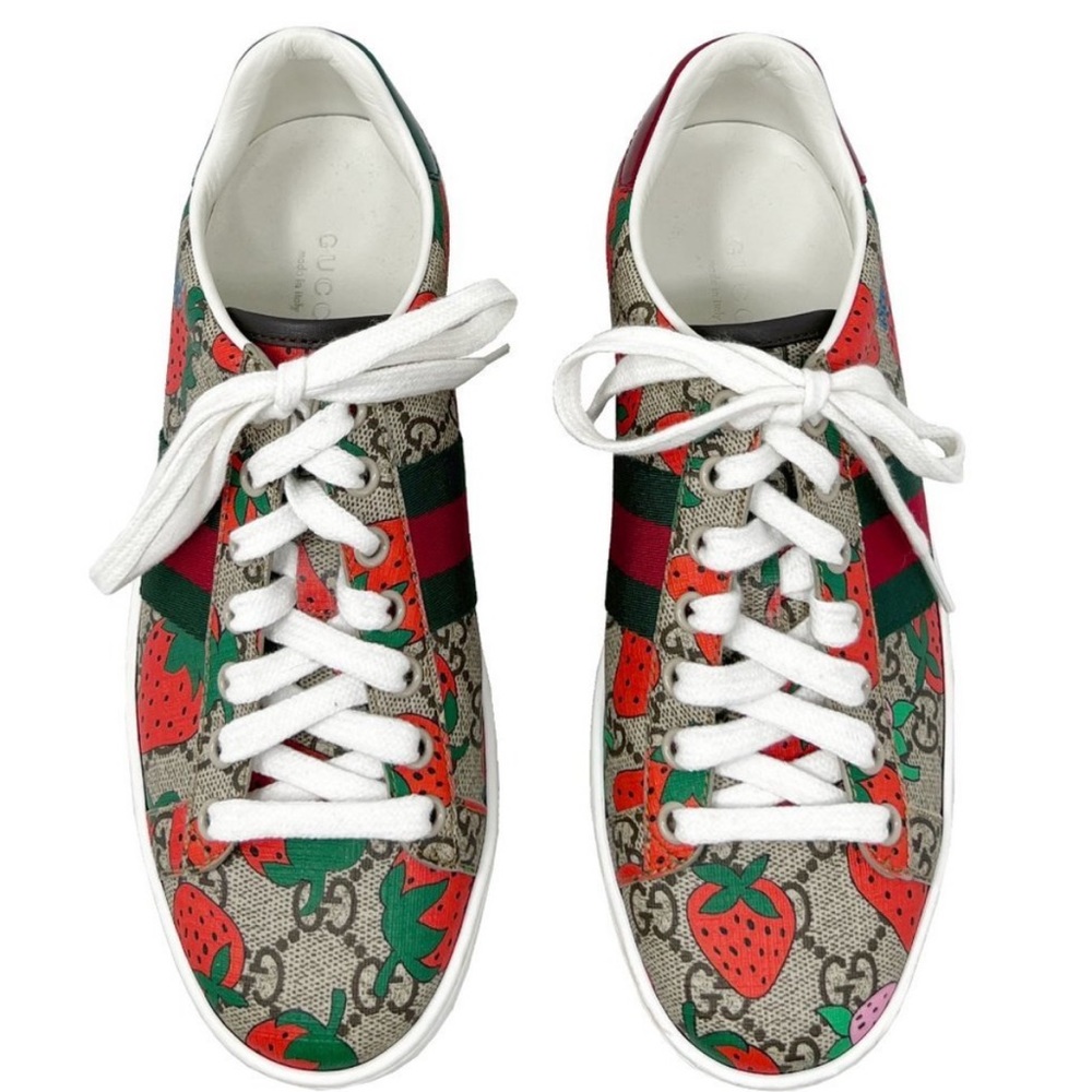 Gucci Supreme Strawberry Sneakers - Picture 2 of 8
